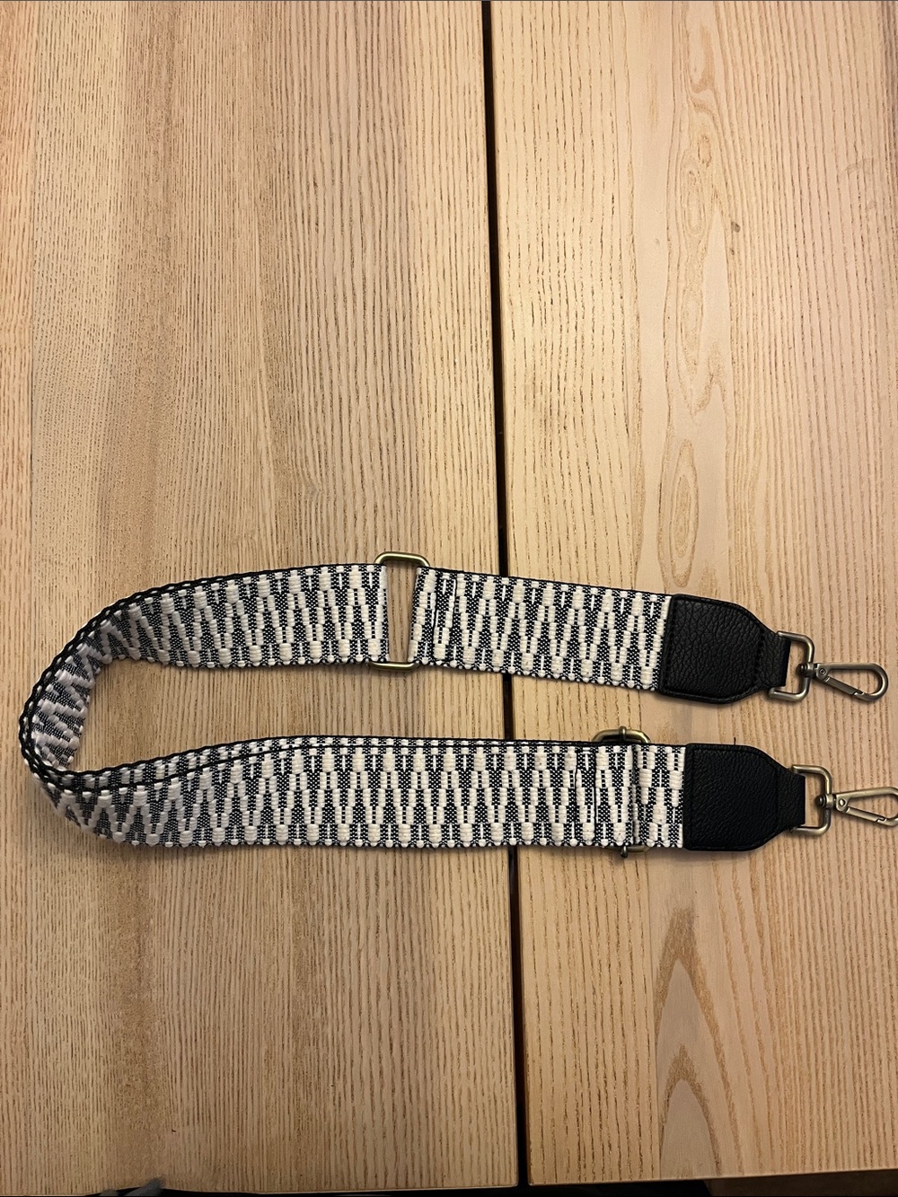Adjustable Black & White Woven Strap for Bags